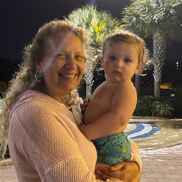 Meet your Posher, Jackie - Picture 2 of 6